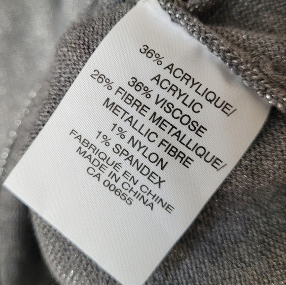 Smart Set Silver Grey Metallic Knit V Neck Top Size S - Picture 9 of 10